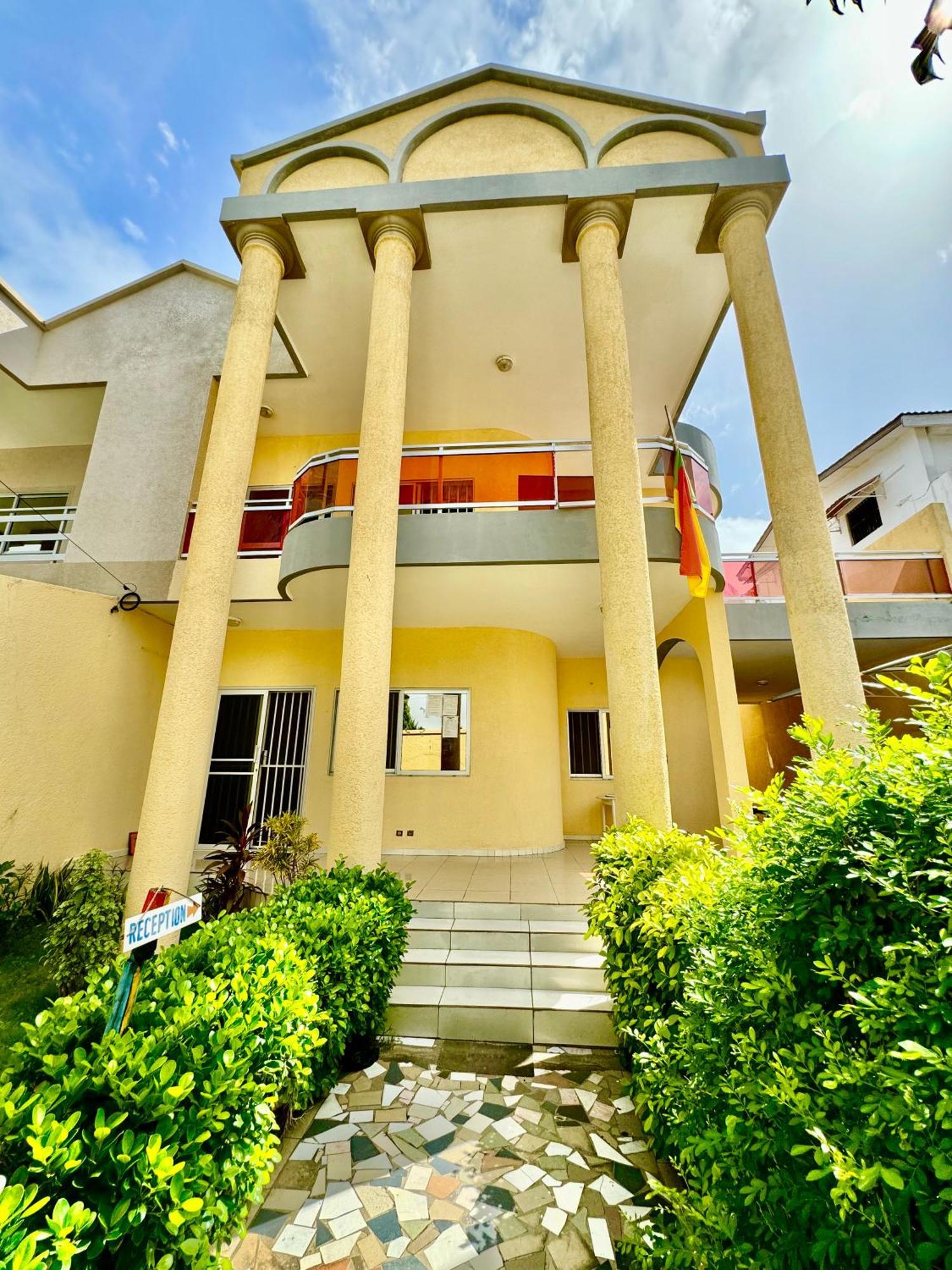 Guesthouse Cocotiers Cotonou Dış mekan fotoğraf